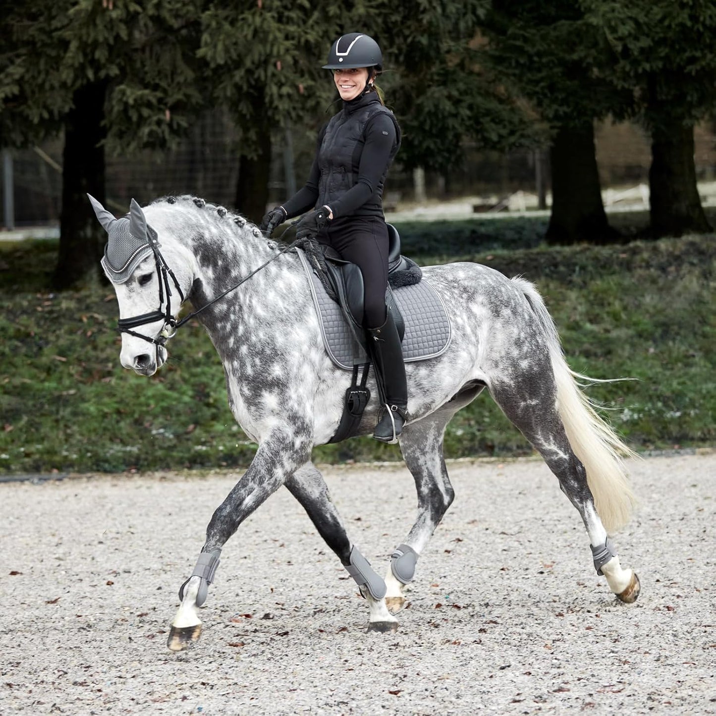 HORZE Adepto Padded All Purpose Quilted Equestrian Saddle Pad for Horses with Two-Tone Trim